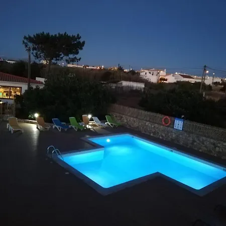 Sun - Surf Camp & Hostel