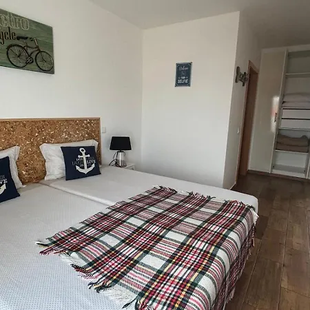 Sun - Surf Camp & Hostel