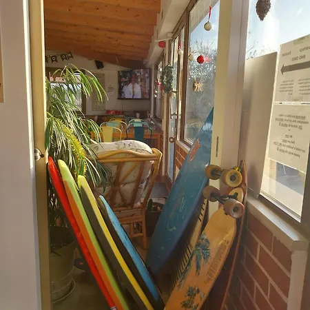 Sun - Surf Camp & *