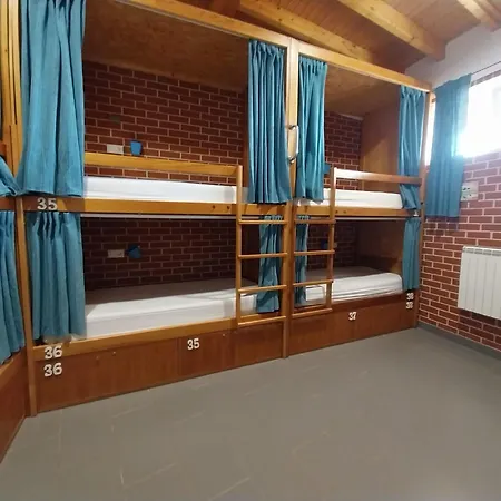 Sun - Surf Camp & Hostel *