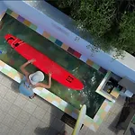 Hostel Sun - Surf Camp & *