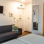 Sun - Surf Camp & Hostel