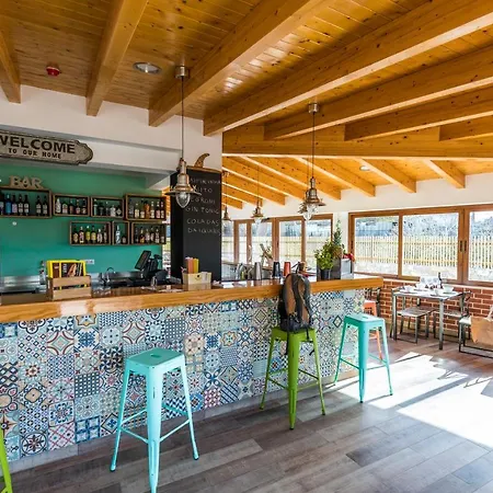 Sun - Surf Camp & Хостел *