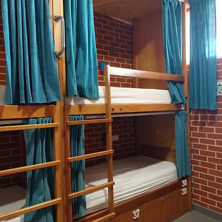 Hostel Sun - Surf Camp & Sagres