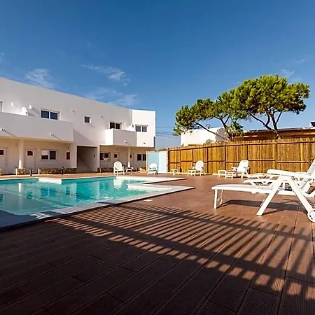 Sun - Surf Camp & Hostel Sagres