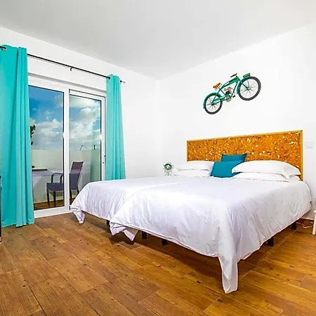 Hostel Sun - Surf Camp & Sagres