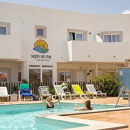 Sun - Surf Camp & Hostel