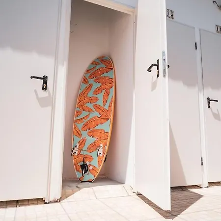 Sun - Surf Camp & Hostel
