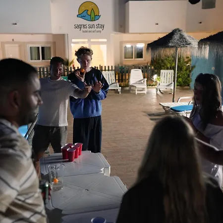 Hostel Sun - Surf Camp & *