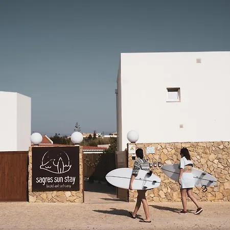 Sun - Surf Camp & * Sagres