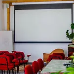 Sun - Surf Camp & Hostel