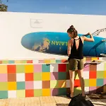 Sun - Surf Camp & * Σάγκρες