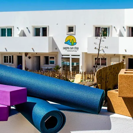 Sun - Surf Camp & *
